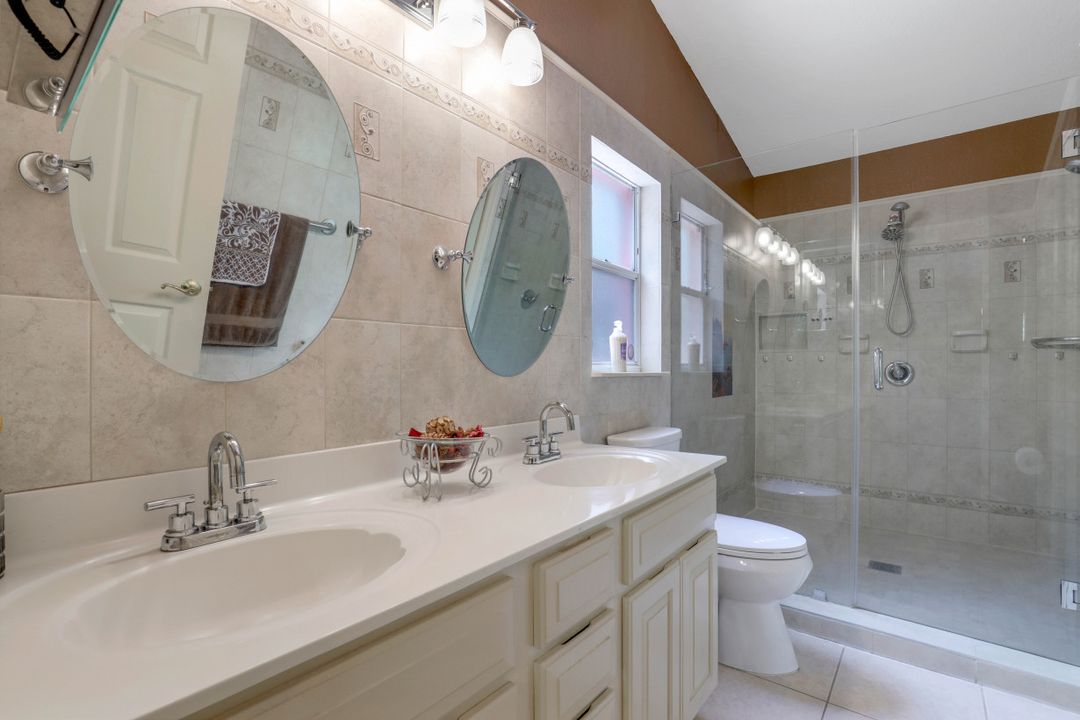 440 37th Ave NE, Naples, FL 34120