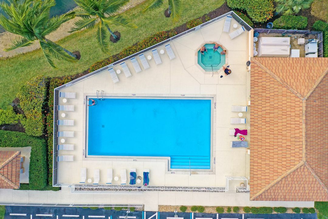 8430 Village Edge Cir, Fort Myers, FL 33919