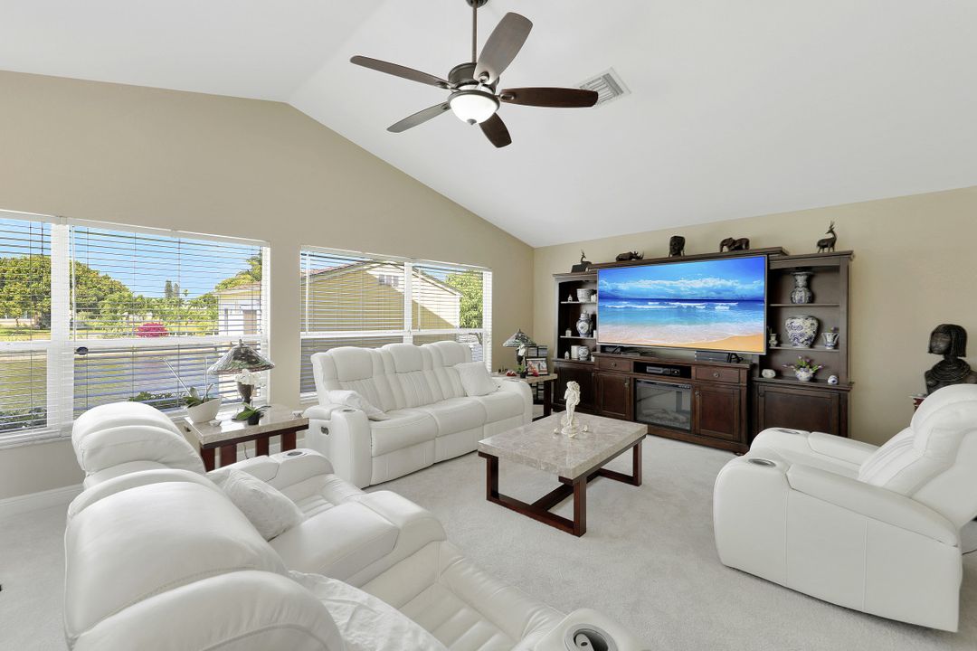 1429 SE 17th St, Cape Coral, FL 33990