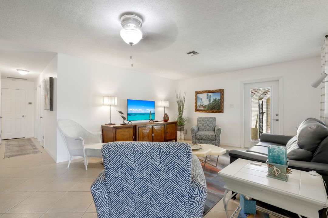 146 Harrison Rd, Naples, FL 34112