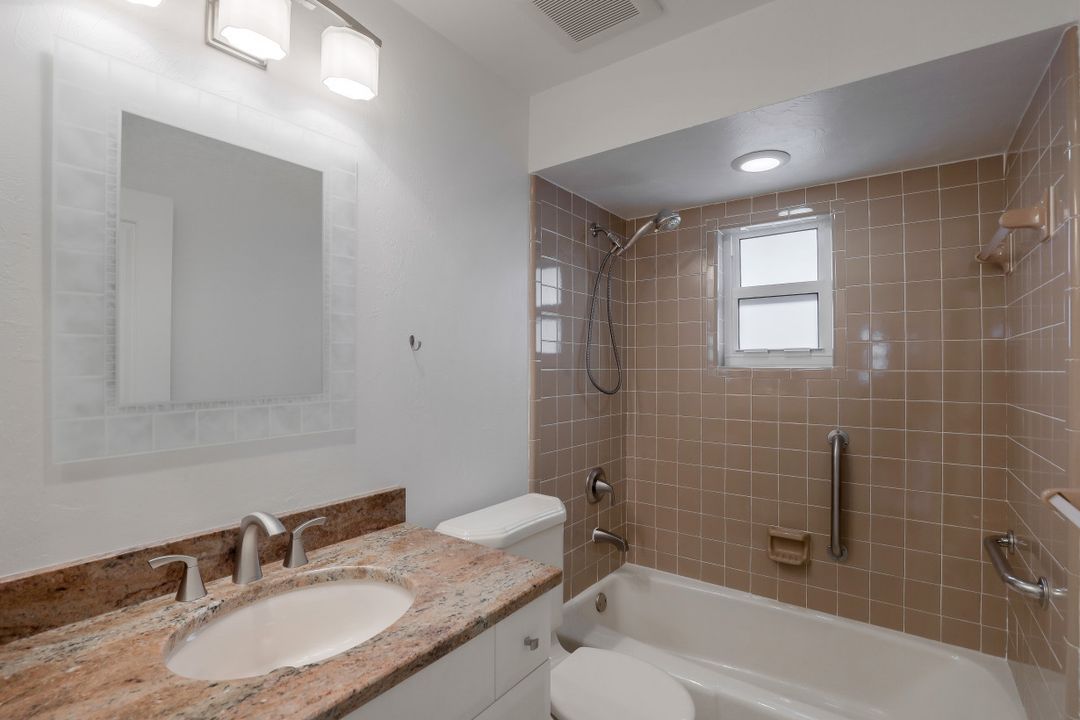 128 Coral Vine Dr, Naples, FL 34110