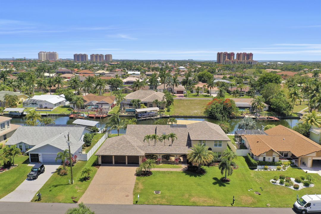 1524 SW 52nd Ln, Cape Coral, FL 33914