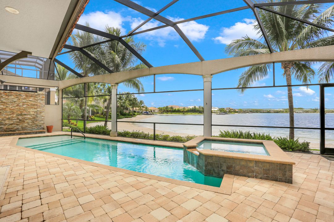 11735 Via Savona Ct, Miromar Lakes, FL 33913