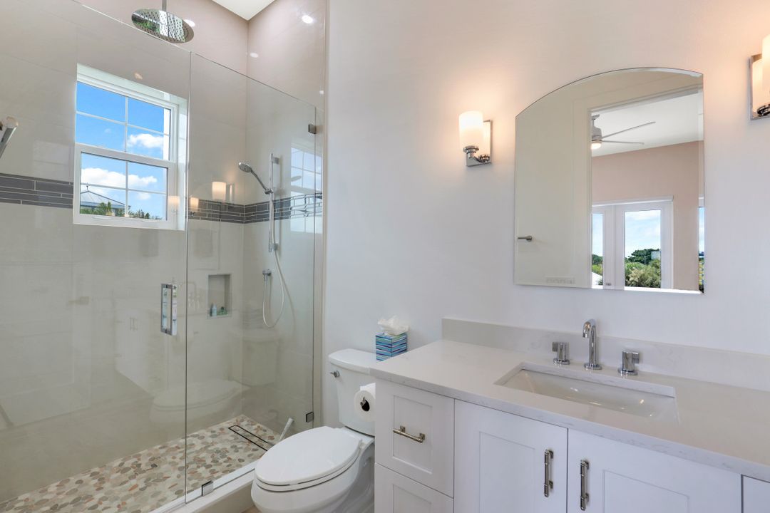 27050 Flamingo Dr, Bonita Springs, FL 34135