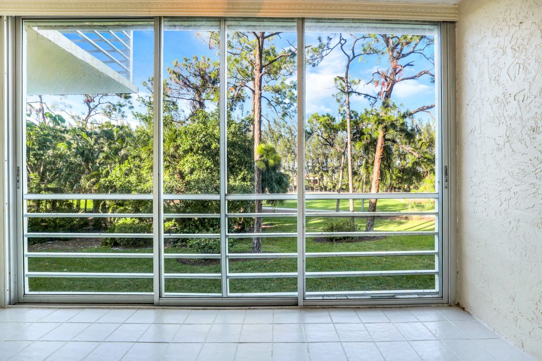 501 Forest Lakes Blvd #205, Naples, FL 34105