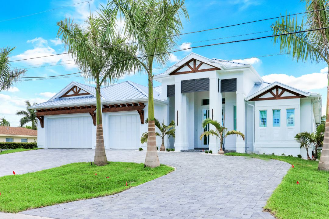 5311 Mayfair Ct, Cape Coral, FL 33904