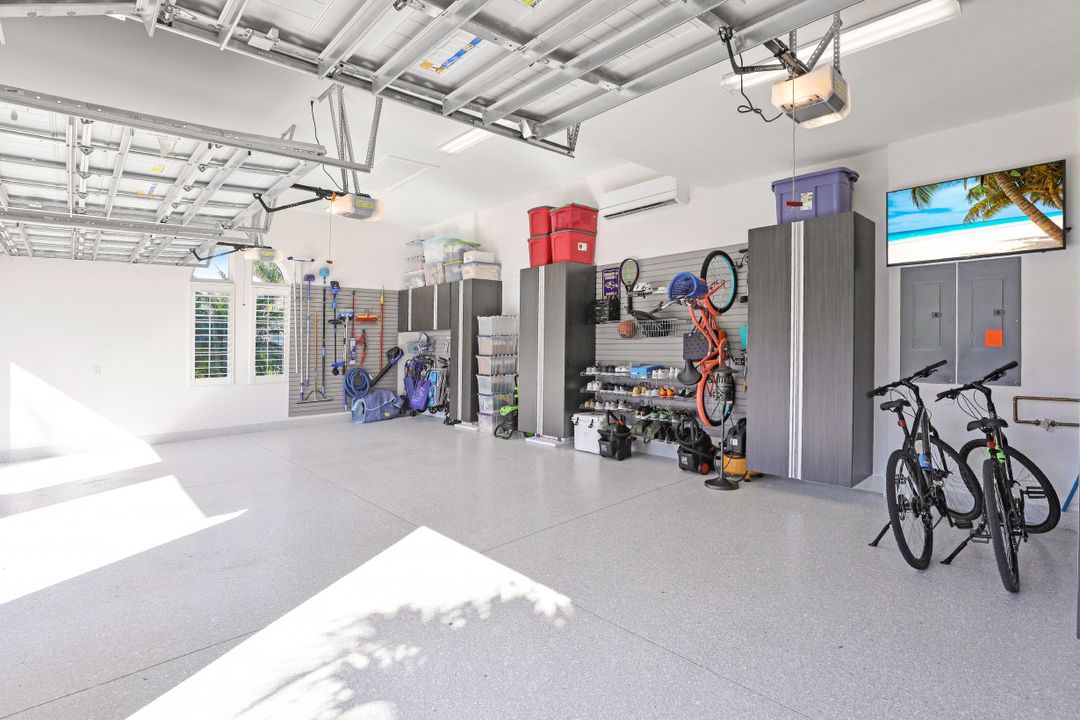 3244 Tavolara Ln, Naples, FL 34114