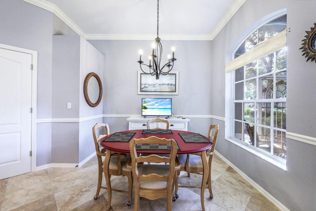 8755 Naples Heritage Dr, Naples, FL 34112