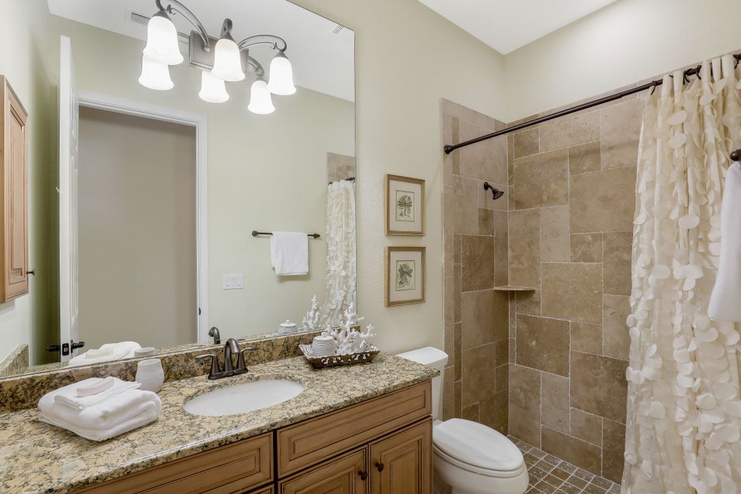 3400 Runaway Ln, Naples, FL 34114