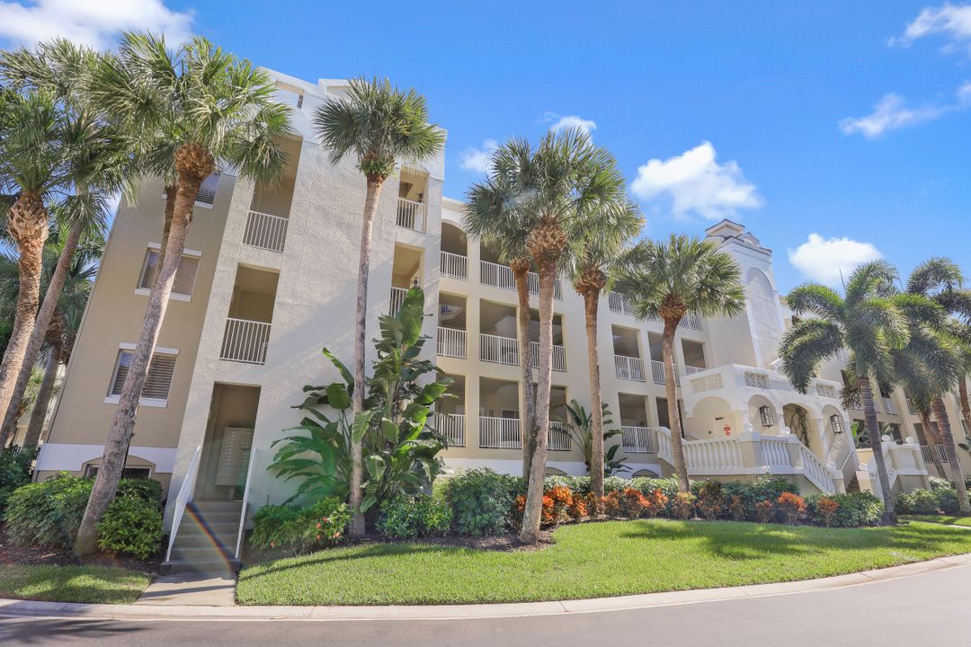 7750 Pebble Creek Cir #105, Naples, FL 34108