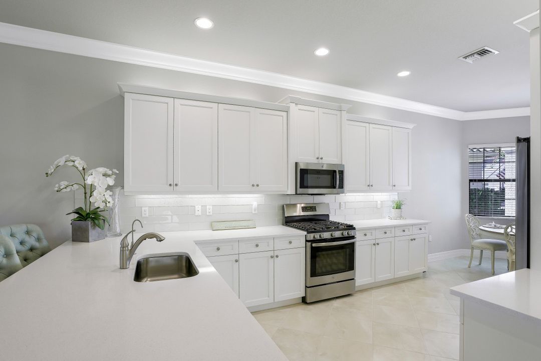 4228 Amelia Wy, Naples, FL 34119