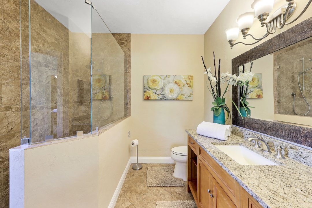 550 Inlet Dr, Marco Island, FL 34145