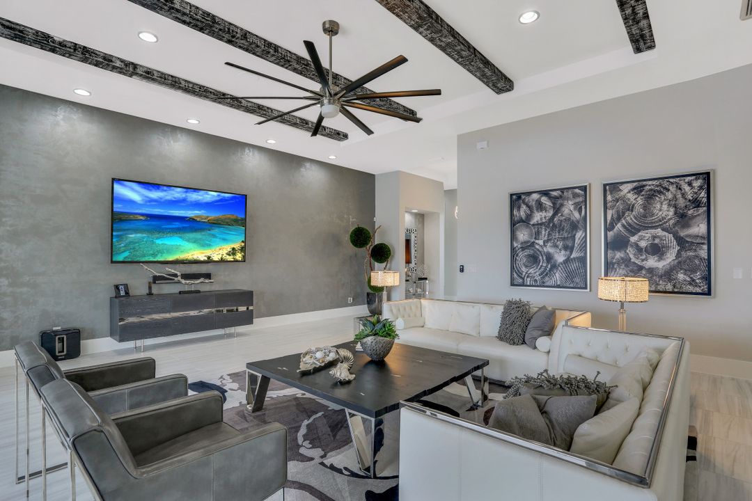 1214 El Dorado Pkwy E, Cape Coral, FL 33904