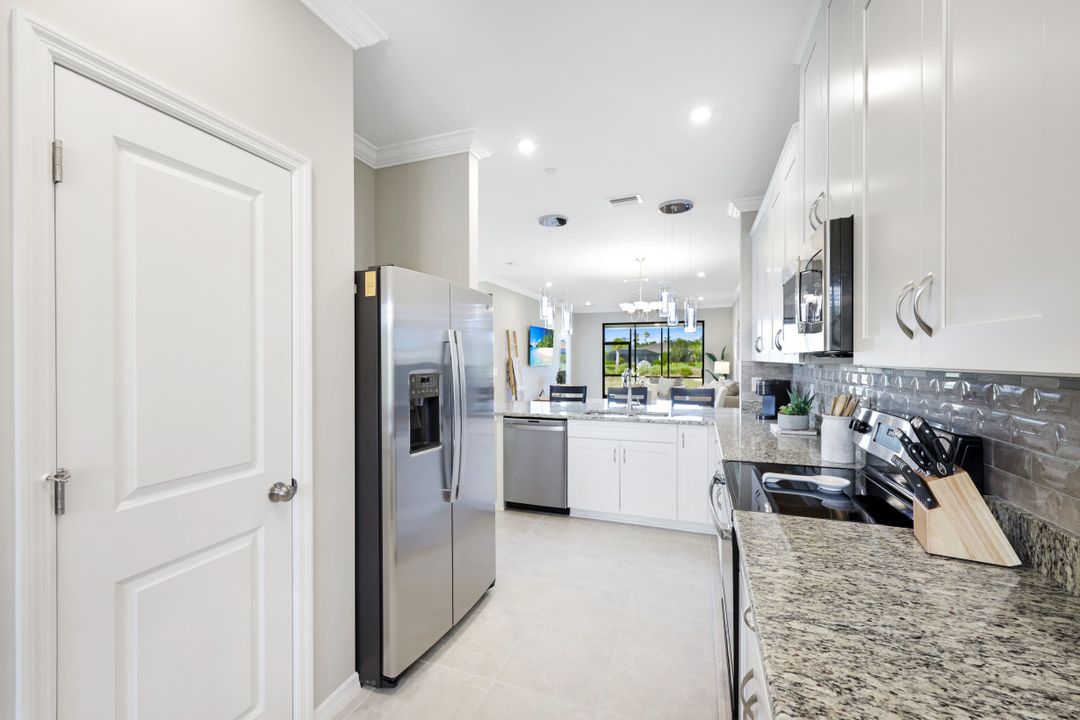 9403 Pocida Ct #101, Naples, FL 34119