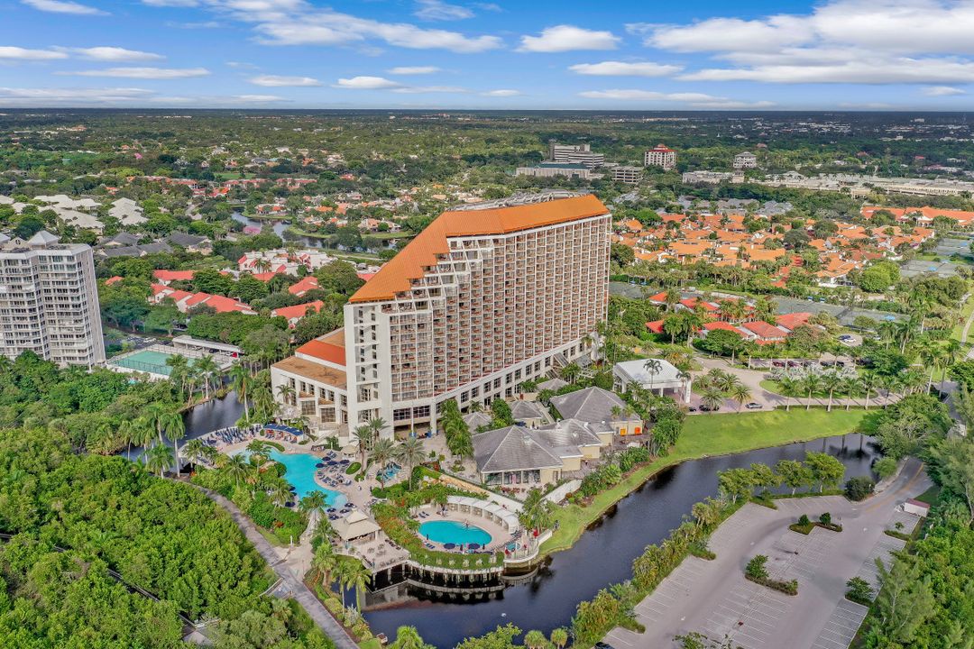 5501 Heron Point Dr #501, Naples, FL 34108