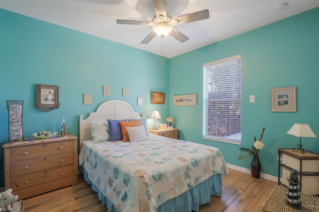 2065 Mandarin Ln, Naples, FL 34120