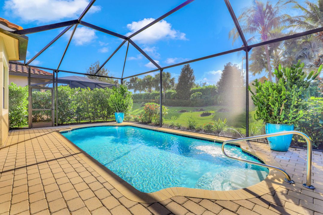 9021 Isla Bella Cir, Bonita Springs, FL 34135