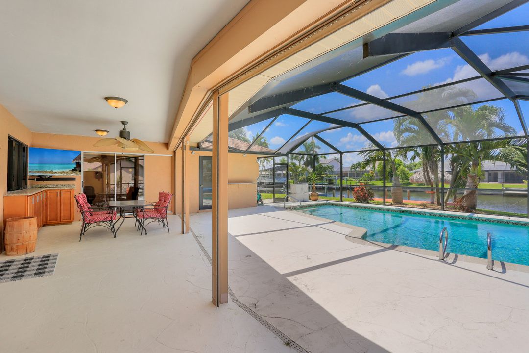 1902 SE 32nd St, Cape Coral, FL 33904