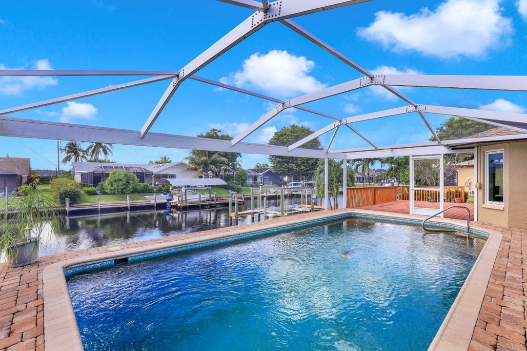 5228 SW 11th Pl, Cape Coral, FL 33914