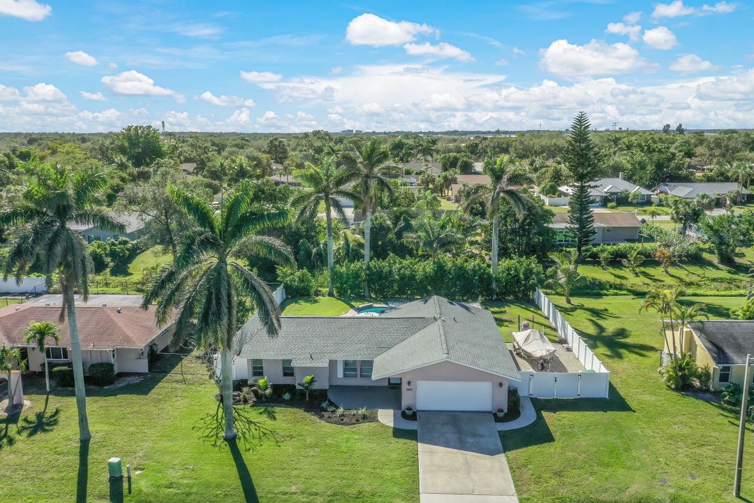 2680 Longboat Dr, Naples, FL 34104