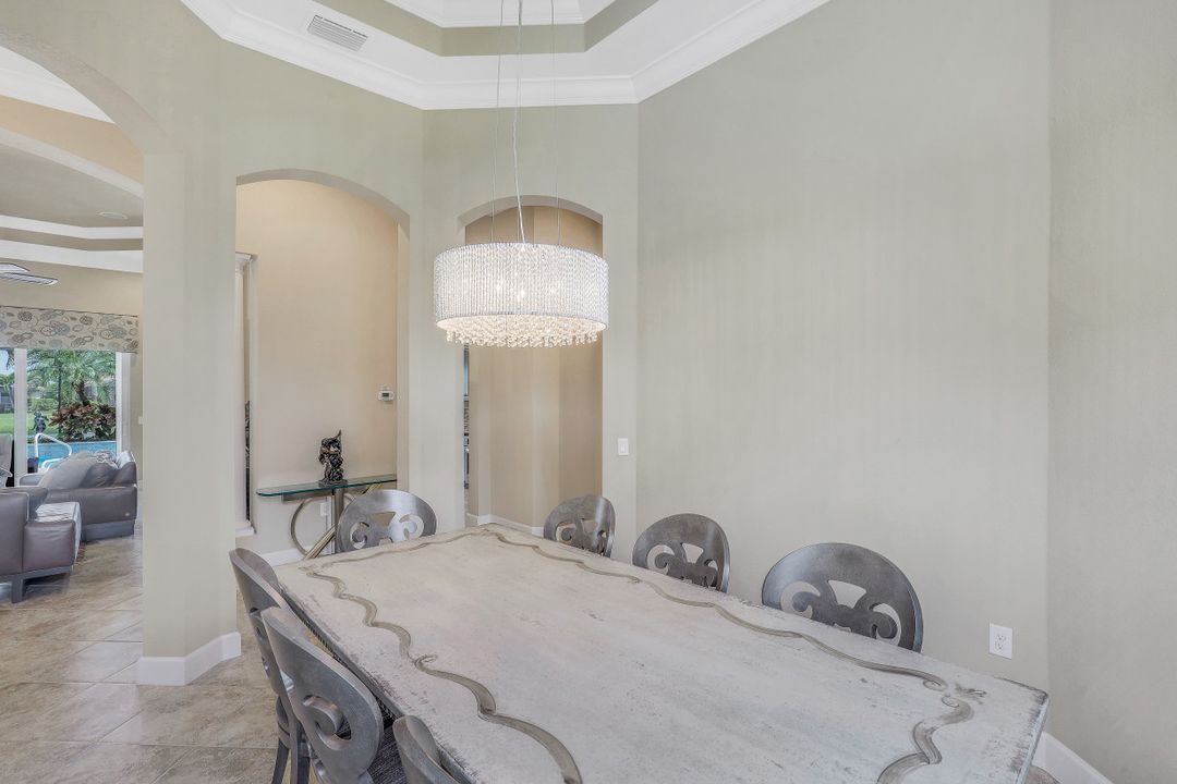 9403 Copper Rock Ct, Naples, FL 34120