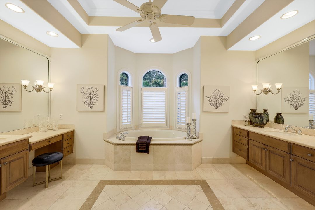 1484 Gormican Ln, Naples, FL 34110