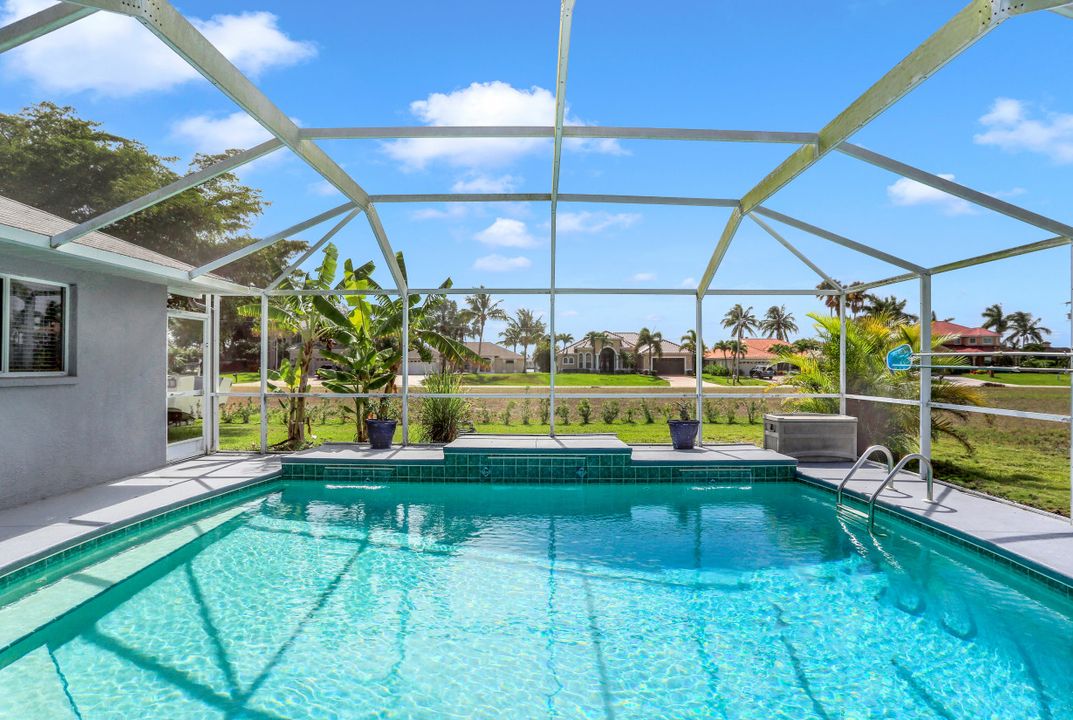 1021 NW 43rd Ave, Cape Coral, FL 33993