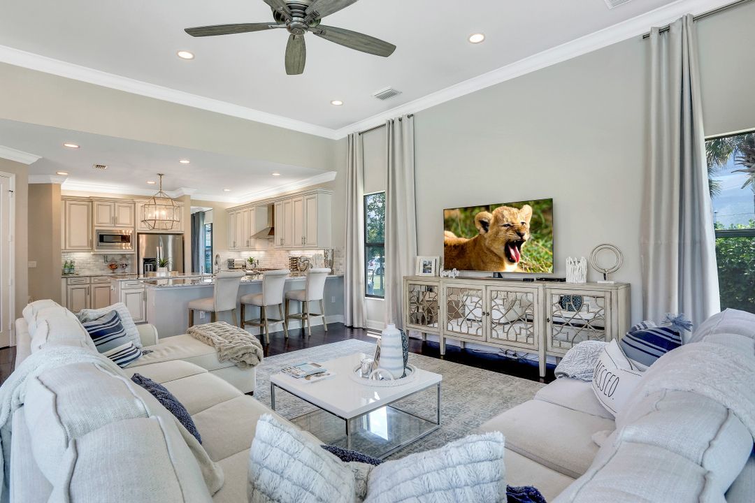 4600 Azalea Dr, Naples, FL 34119