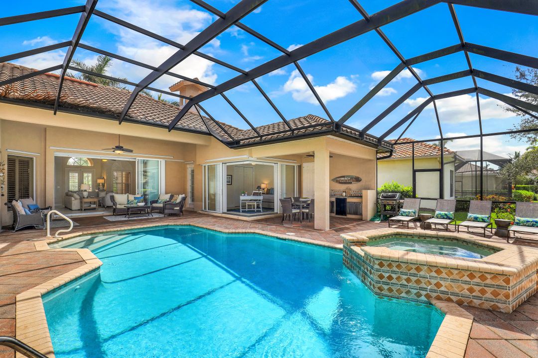 919 Tivoli Ct, Naples, FL 34104