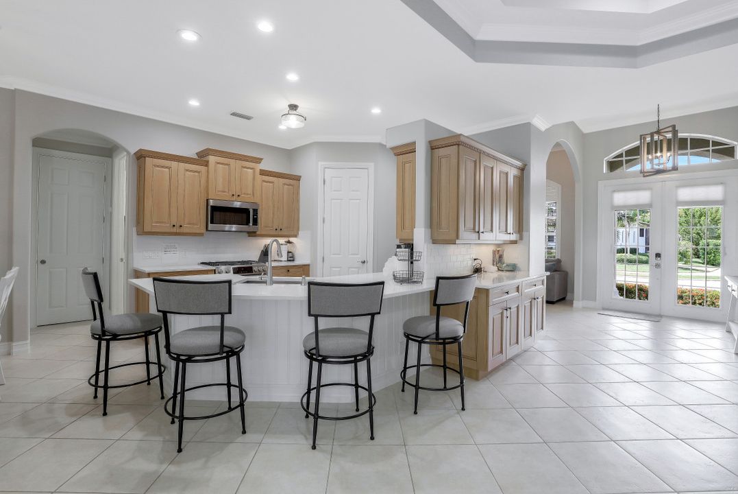 1722 Dogwood Dr, Marco Island, FL 34145