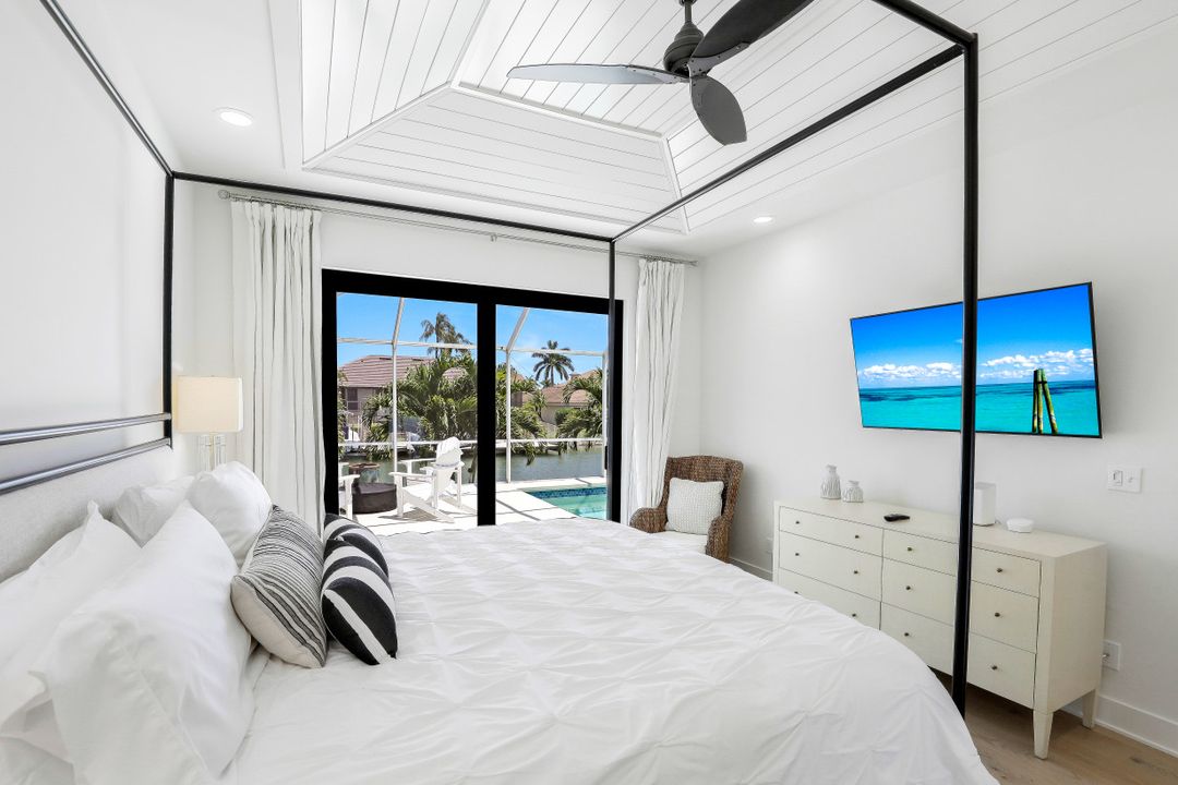 1130 Abbeville Ct, Marco Island, FL 34145