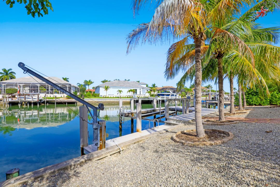 448 Parkhouse Ct, Marco Island, FL 34145