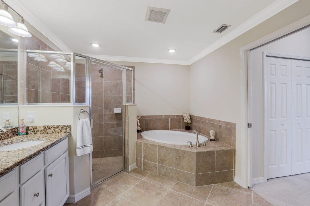 28050 Cookstown Ct #2704, Bonita Springs, FL 34135