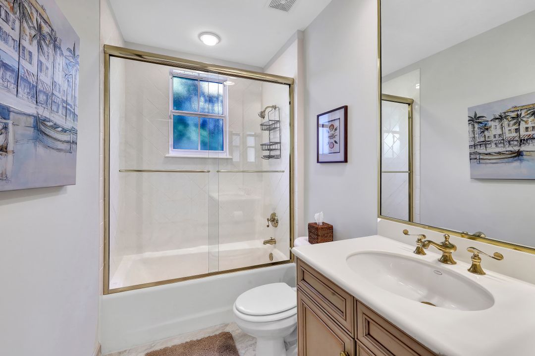 2850 Tiburon Blvd E #101, Naples, FL 34109