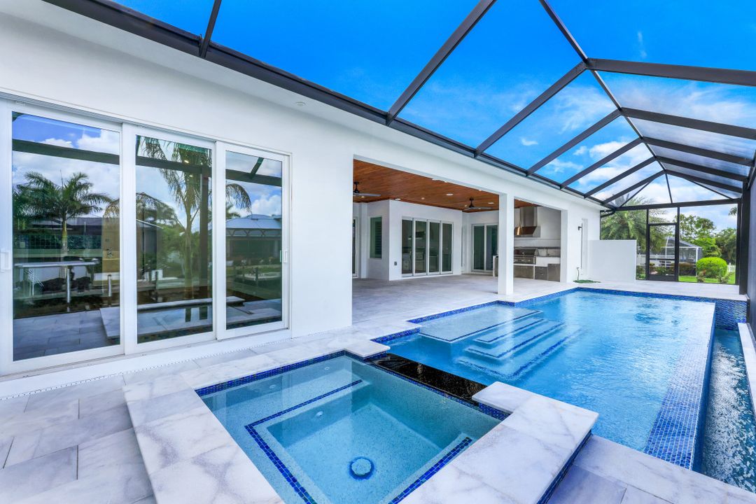 5311 Mayfair Ct, Cape Coral, FL 33904
