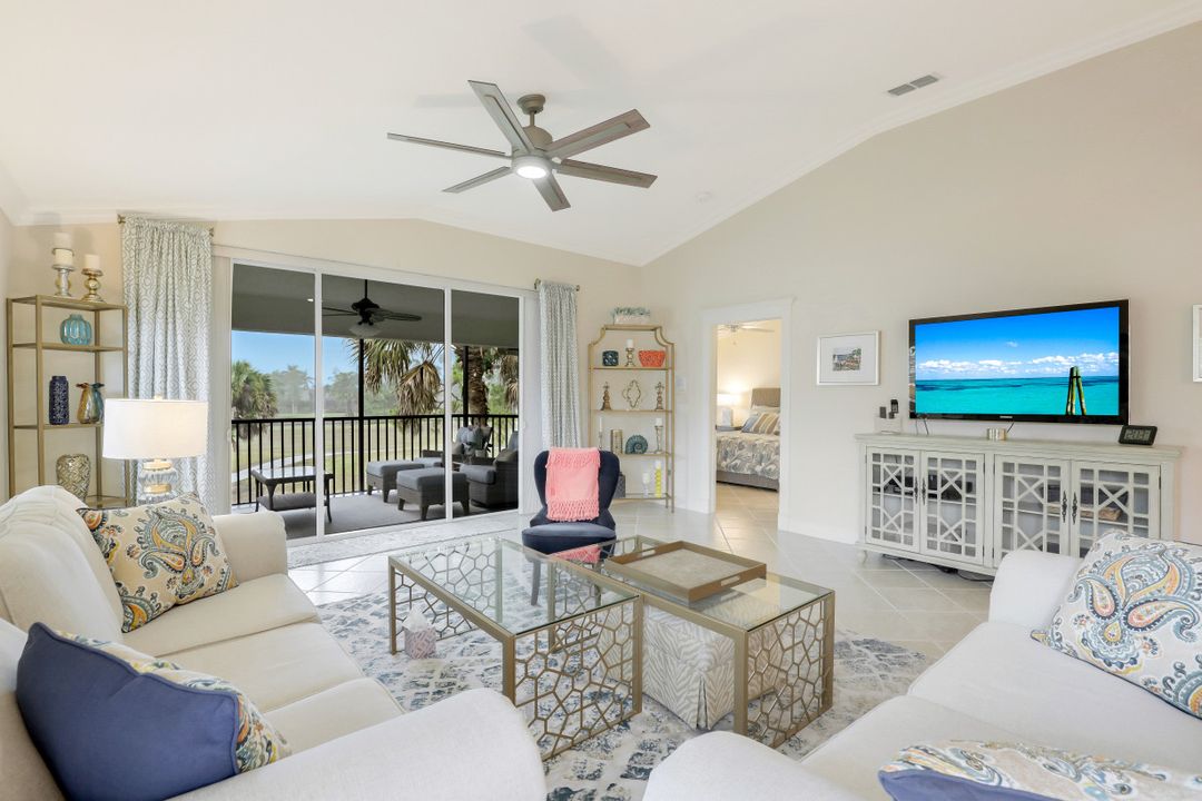 8157 Saratoga Dr #1501, Naples, FL 34113