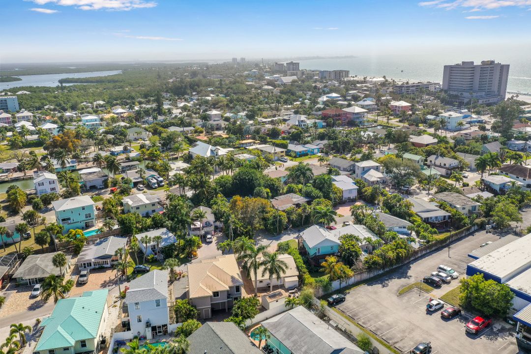 217 Miramar St, Fort Myers Beach, FL 33931