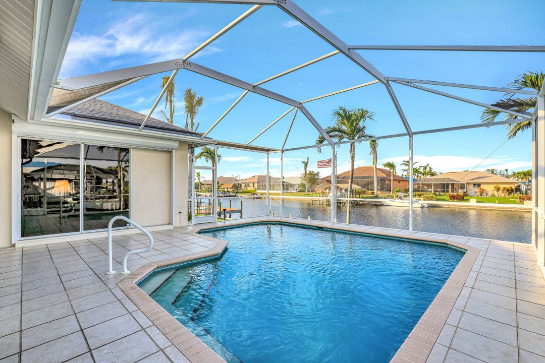 2709 SW 37th St, Cape Coral, FL 33914