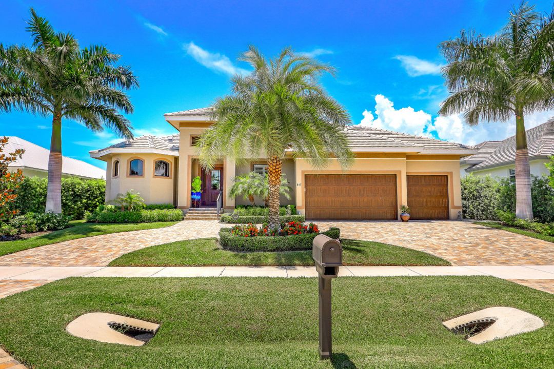 842 Elm Ct, Marco Island, FL 34145