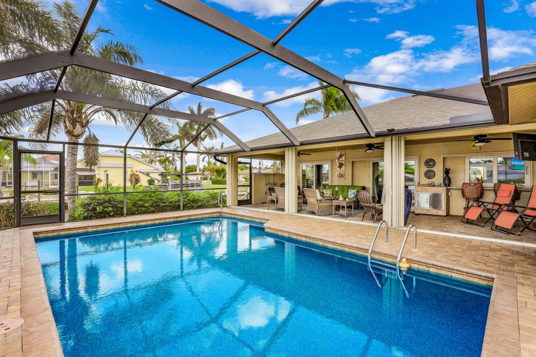 2811 SE 19th Pl, Cape Coral, FL 33904