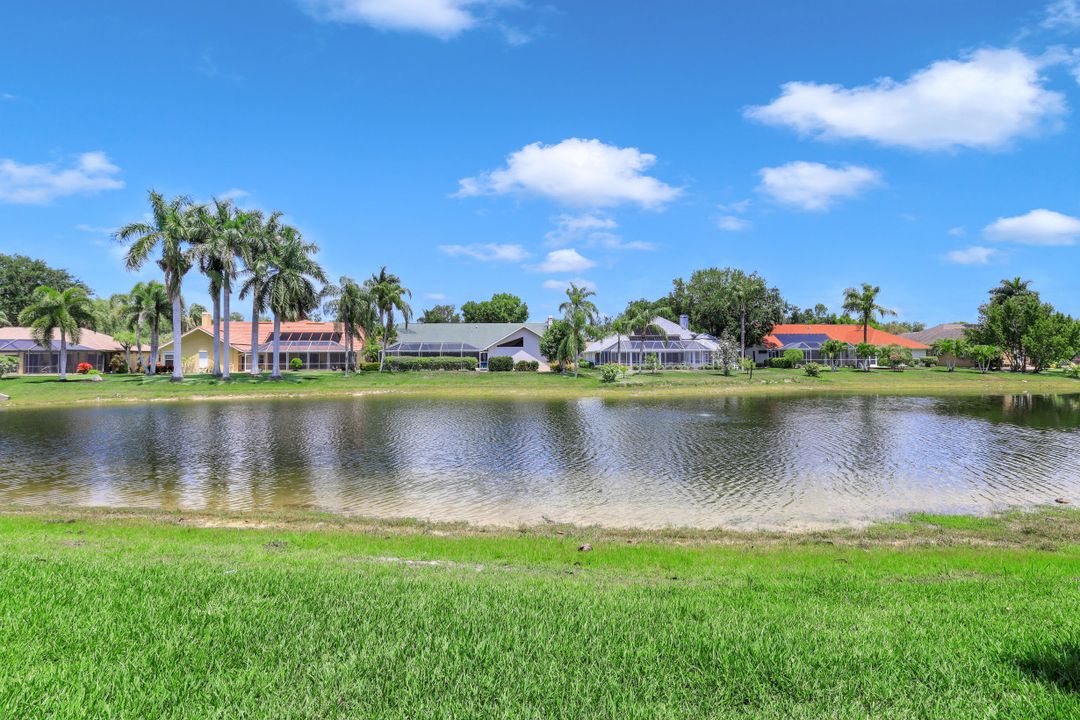 6830 Highland Pines Cir, Fort Myers, FL 33966