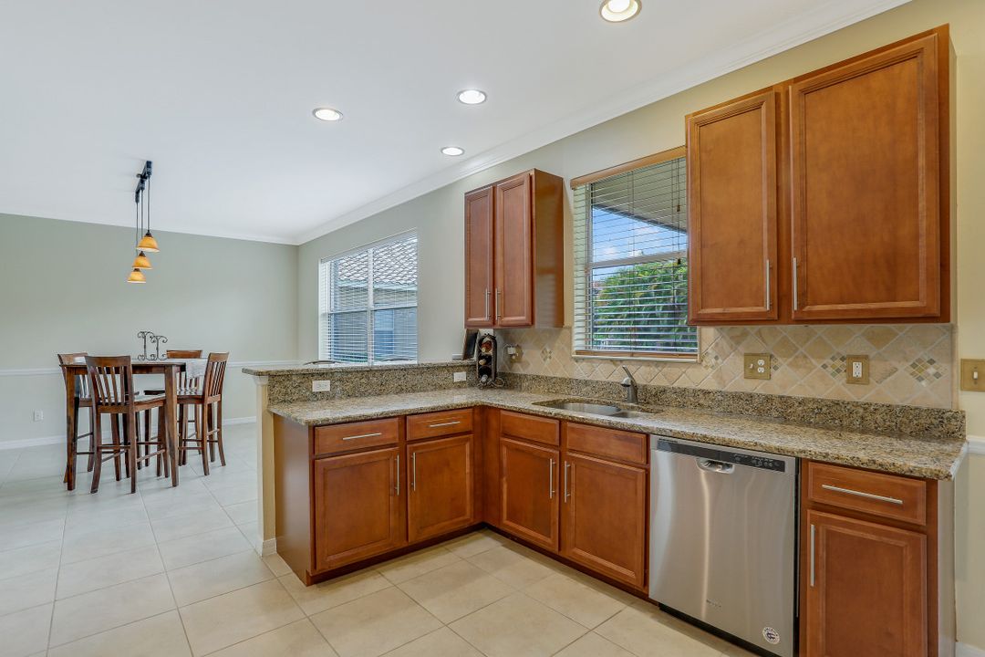 10007 Via San Marco Loop, Fort Myers, FL 33905