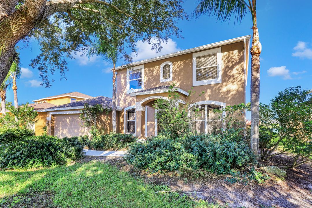 9051 Pittsburgh Blvd, Fort Myers, FL 33967