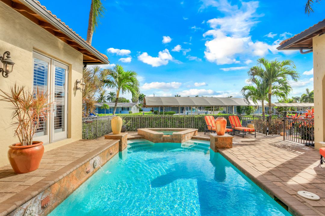 4907 Pelican Blvd, Cape Coral, FL 33914