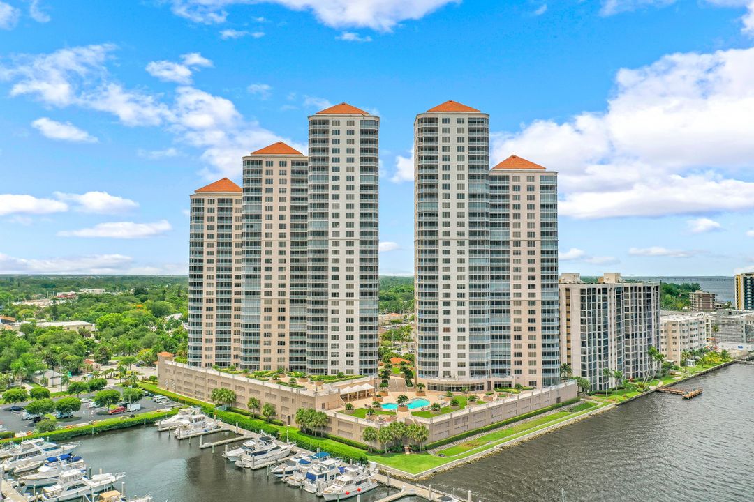 2090 W First St #808, Fort Myers, FL 33901