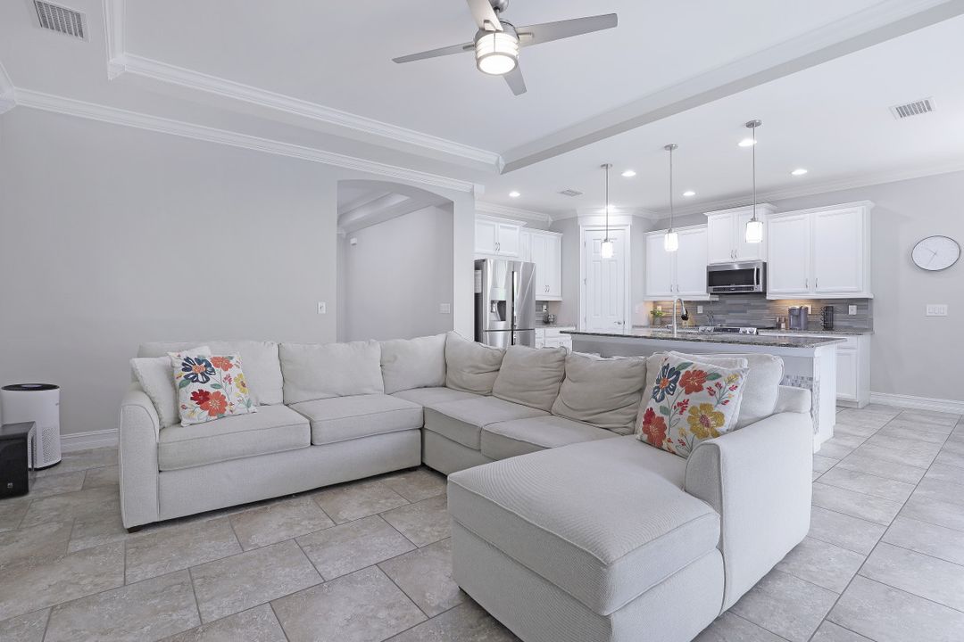 14482 Tuscany Pointe Trail, Naples, FL 34120