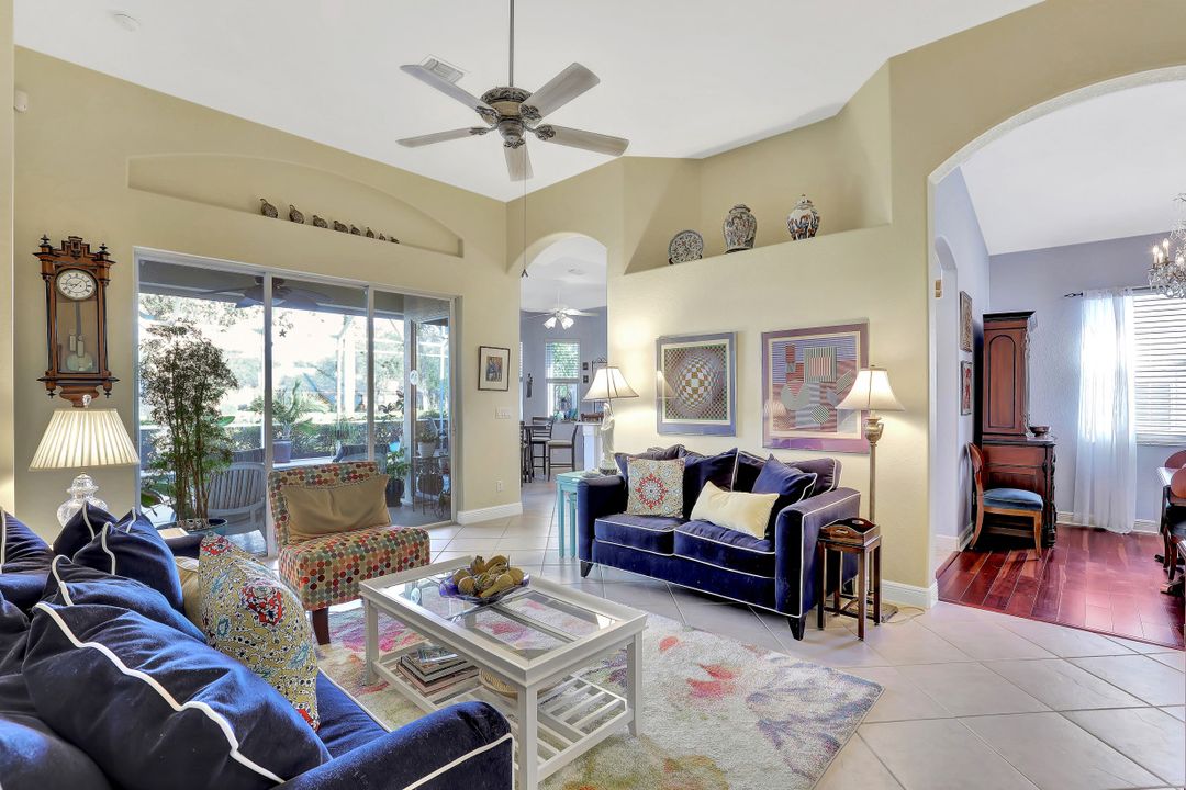 8054 Tauren Ct, Naples, FL 34119