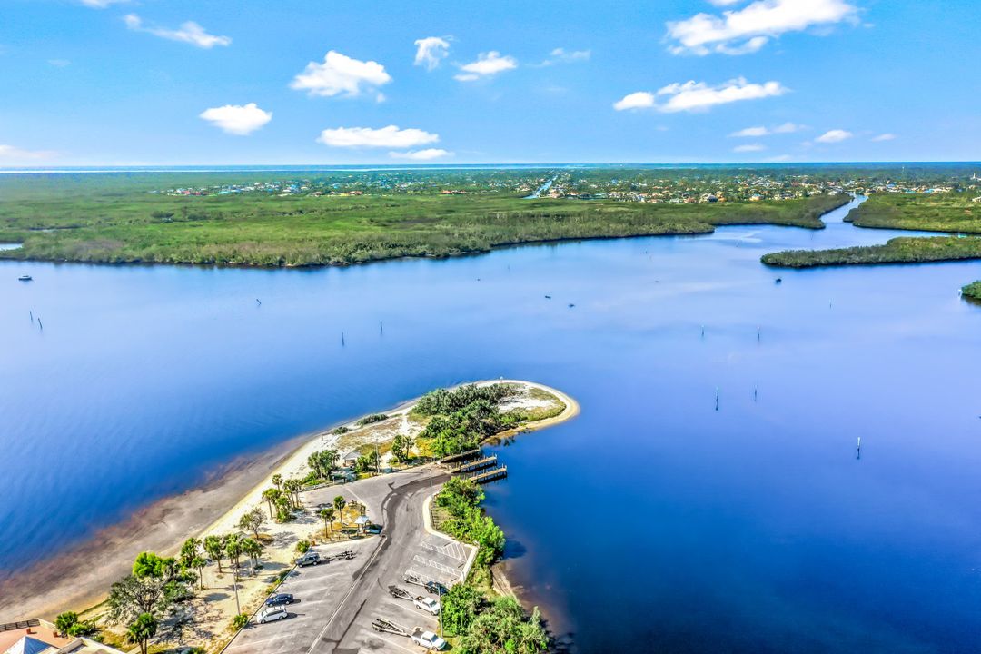 1293 Commerce St, Port Charlotte, FL 33953