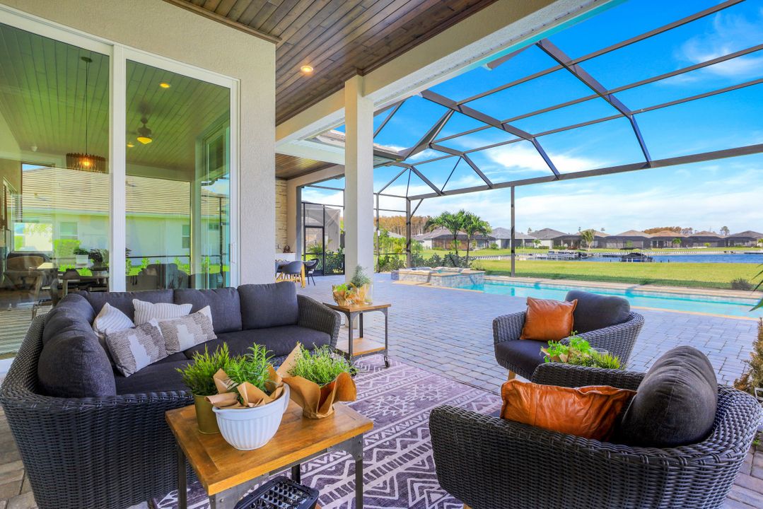 18421 WildBlue Blvd, Fort Myers, FL 33913