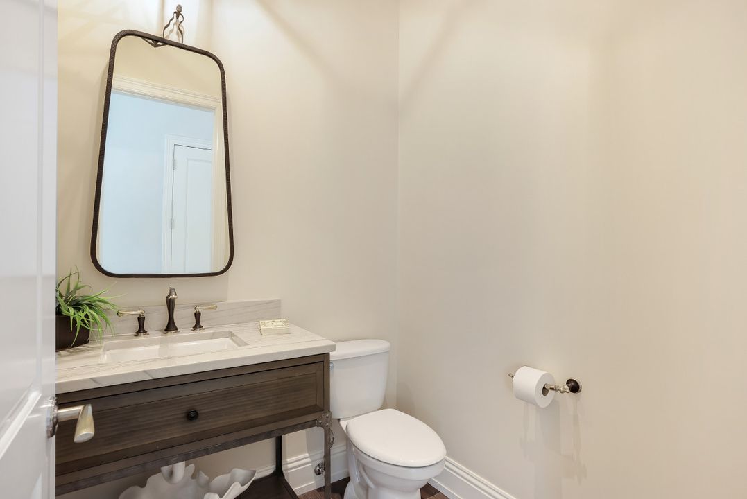 569 Neapolitan Way, Naples, FL 34103